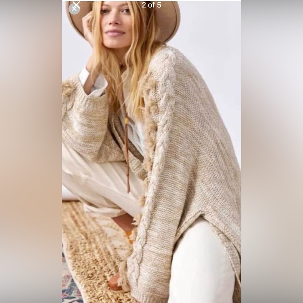 Anthropologie Braided sleeve Cardigan in beige